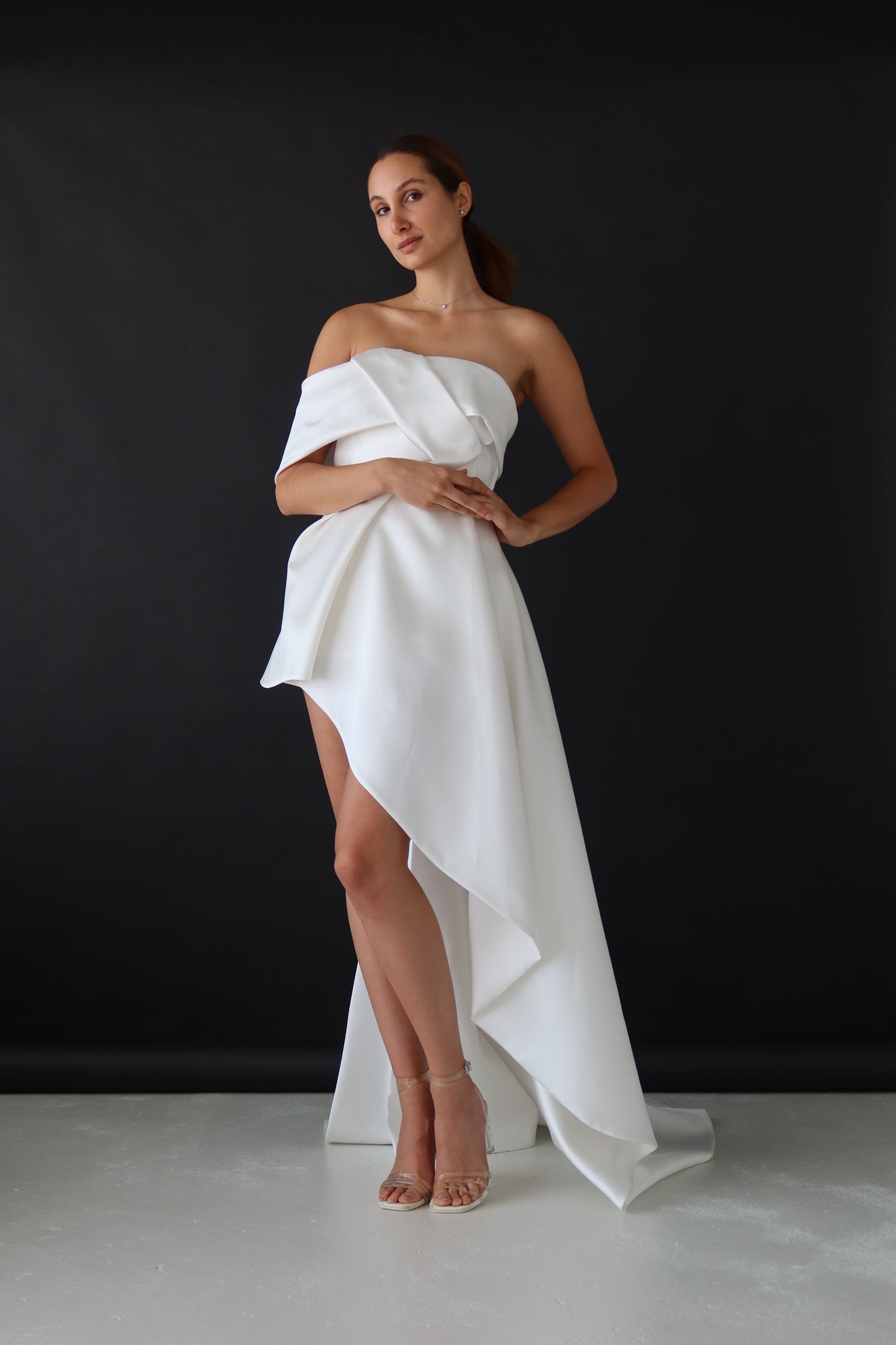 Asymmetric wedding dress Anita