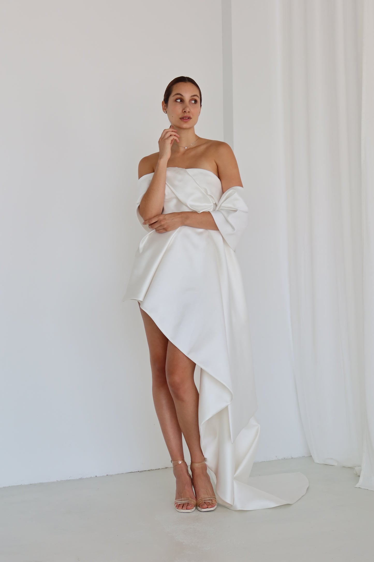 Asymmetric wedding dress Anita