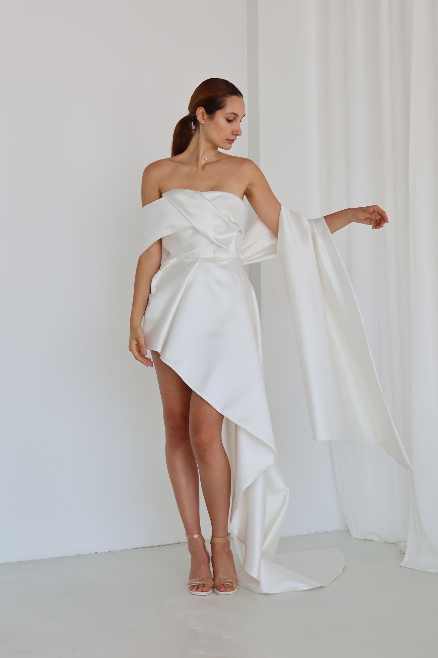 Asymmetric wedding dress Anita